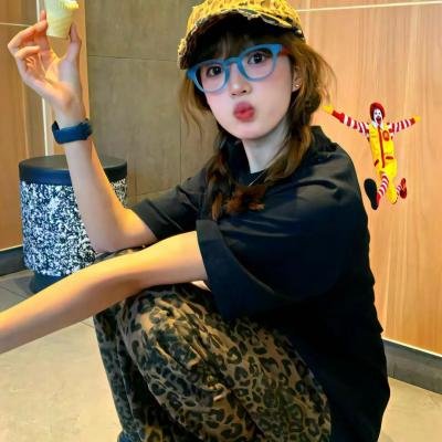 美洲豹女儿封面